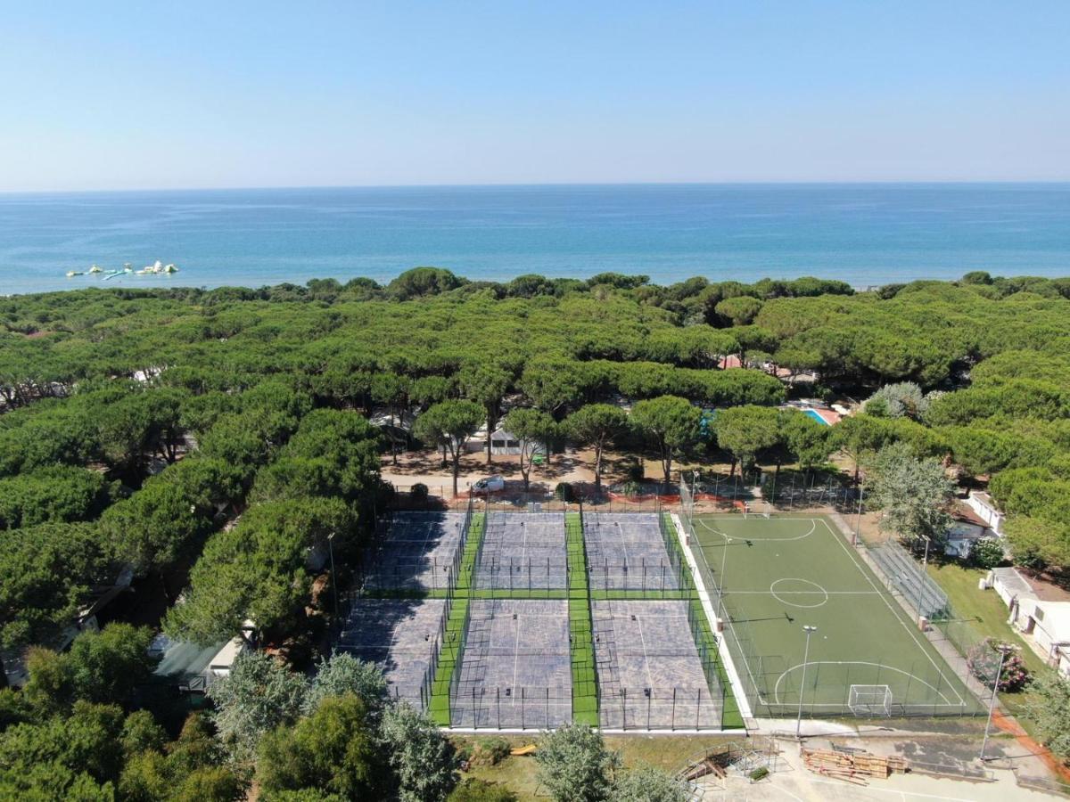 Le Dune Villaggio Лидо-ди-Фонди Экстерьер фото
